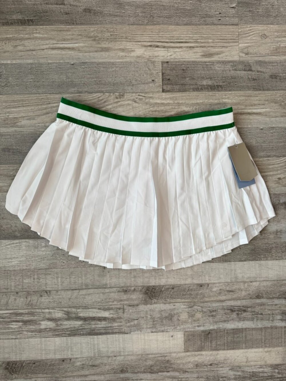 Avia white pleated tennis skort green trim athletic size XL C32